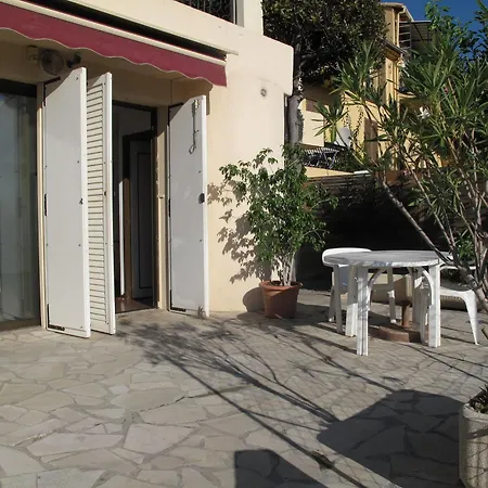 Le Chaudron Hotel 2*